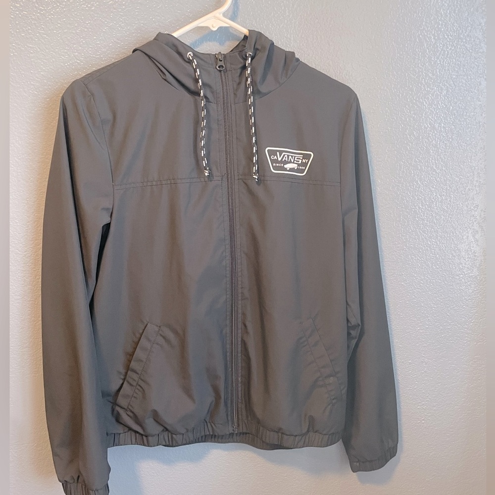 vans windbreaker